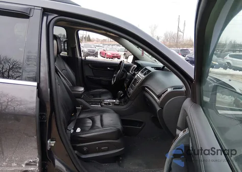 2014 GMC Acadia Denali z USA, uszkodzony, nr VIN 1GKKVTKD5EJ115131